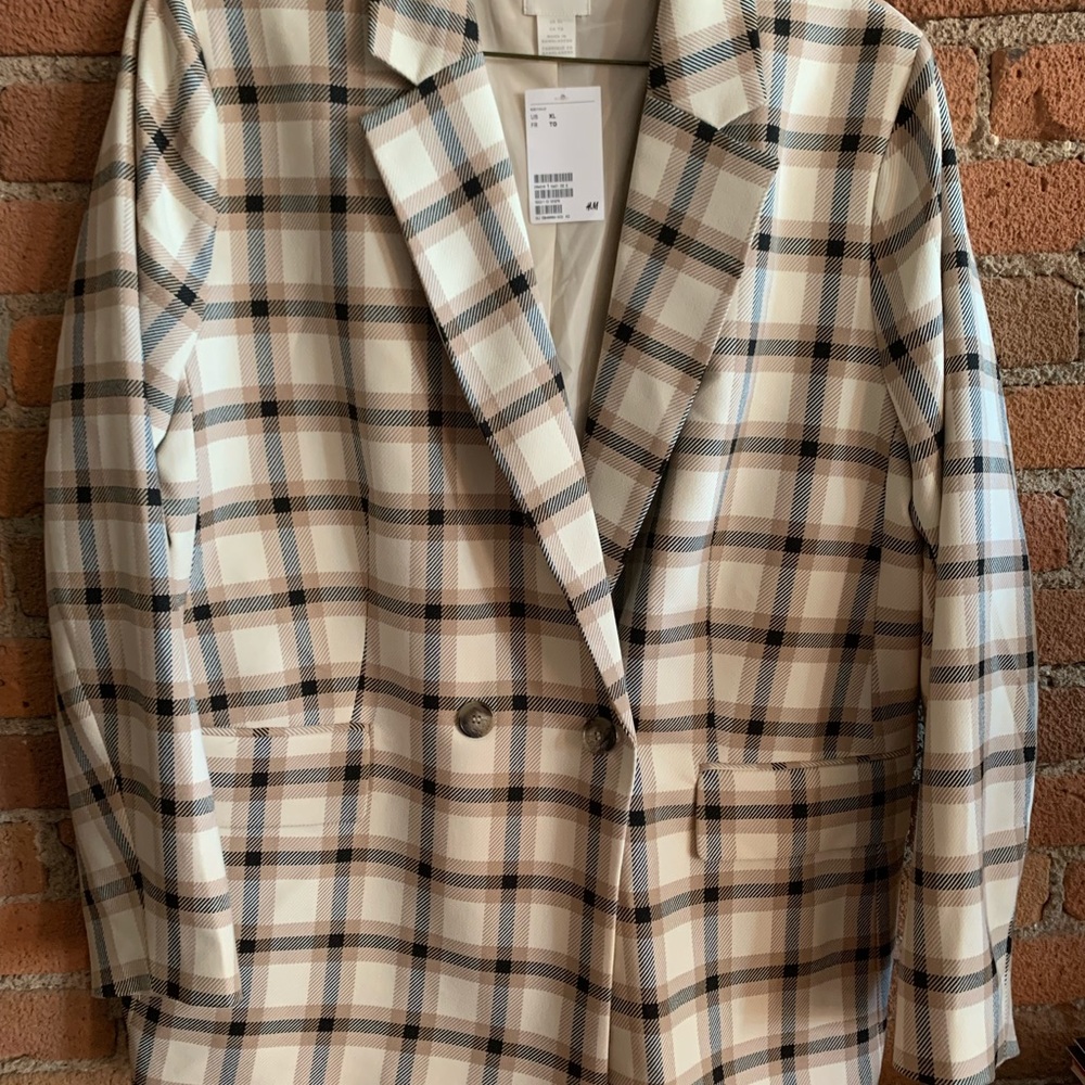 H&M plaid blazer. NWT. XL